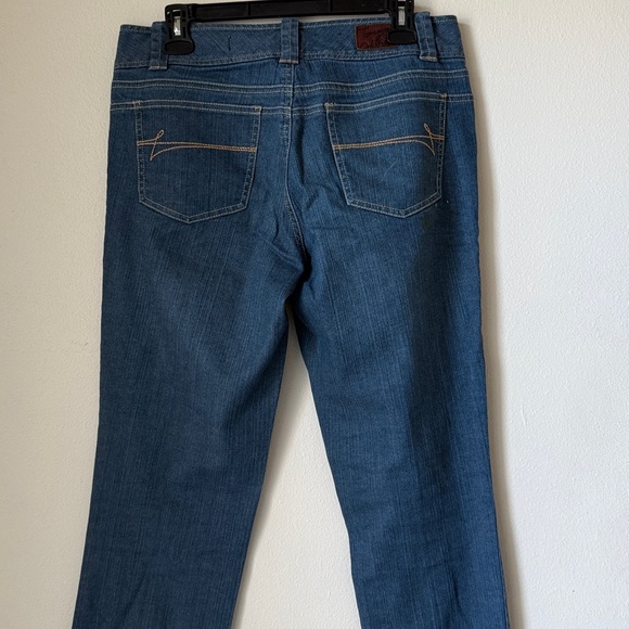 Tommy Hilfiger Dark Blue Straight Leg Jeans, Size 8. - Picture 6 of 10